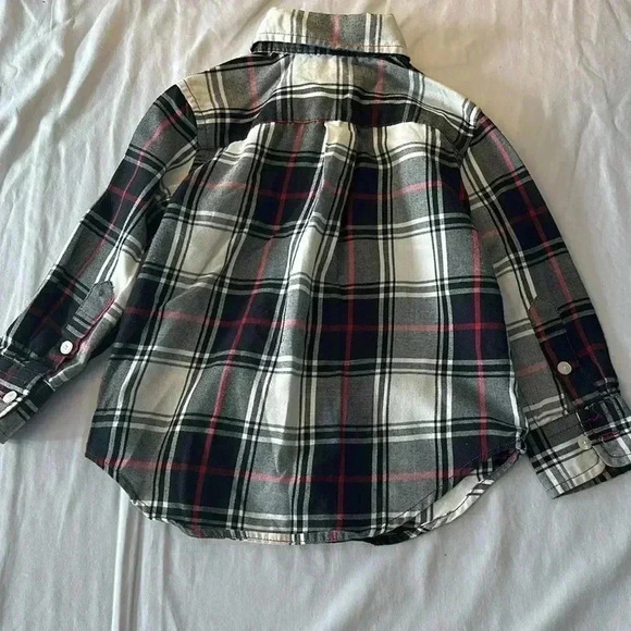 CHAPS - 2 piece toddler outfit/set. Size  24 months - Picture 5 of 8